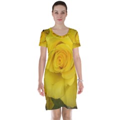 Yellow Rose Short Sleeve Nightdress by glendatartist