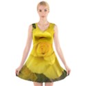 Yellow rose V-Neck Sleeveless Dress View1