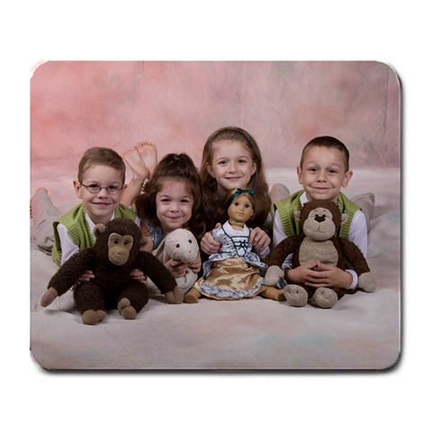 Mousepad W/ Kids By Laura Delgado Front