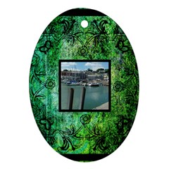 Art Nouveau Deep Green Oval Ornament