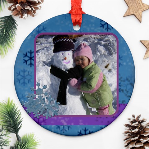 Round Snowdays Ornament By Amanda Bunn Front