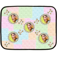 scattered daisys Pastel Patchwork mini fleece - Fleece Blanket (Mini)