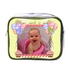 Your Smile Is Magic! Mini Cupcake And Balloons Toiletry Bag