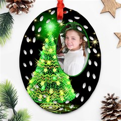 Green Christmas Tree Filigree Oval Ornament